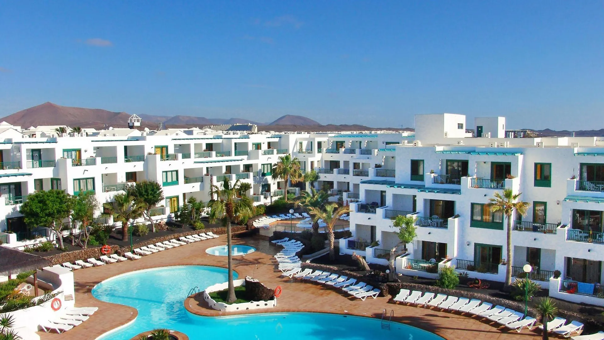 Apartamentos Galeon Playa Costa Teguise Aparthotel