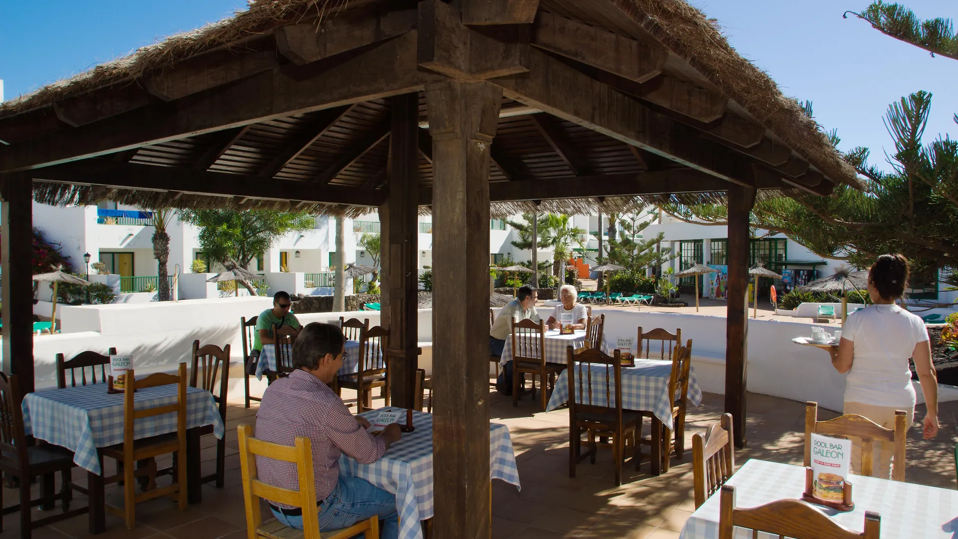 Apartamentos Galeon Playa Costa Teguise Aparthotel