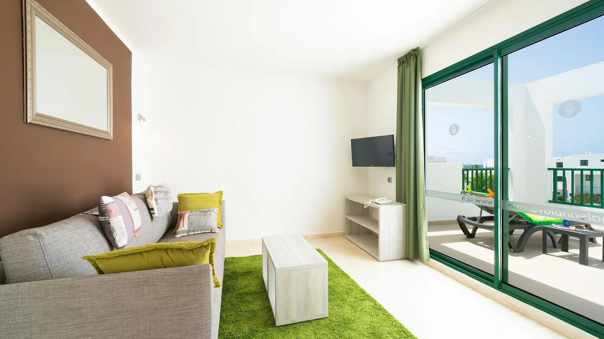 Apartamentos Galeon Playa Costa Teguise 3*,